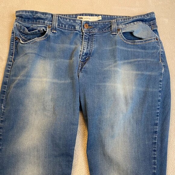 Levis Womans Jeans Size 18W 34x32 Distressed Blue Denim Comfortable Mid Rise - Picture 8 of 16